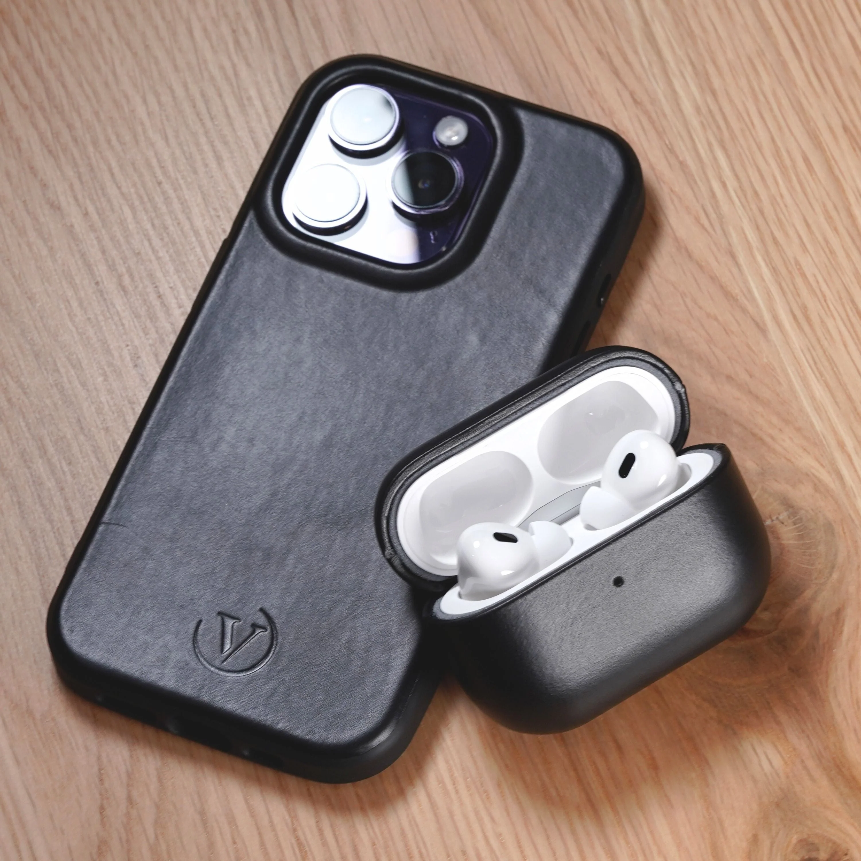 Prime VN601 Leather AirPods Pro Case - Image 17