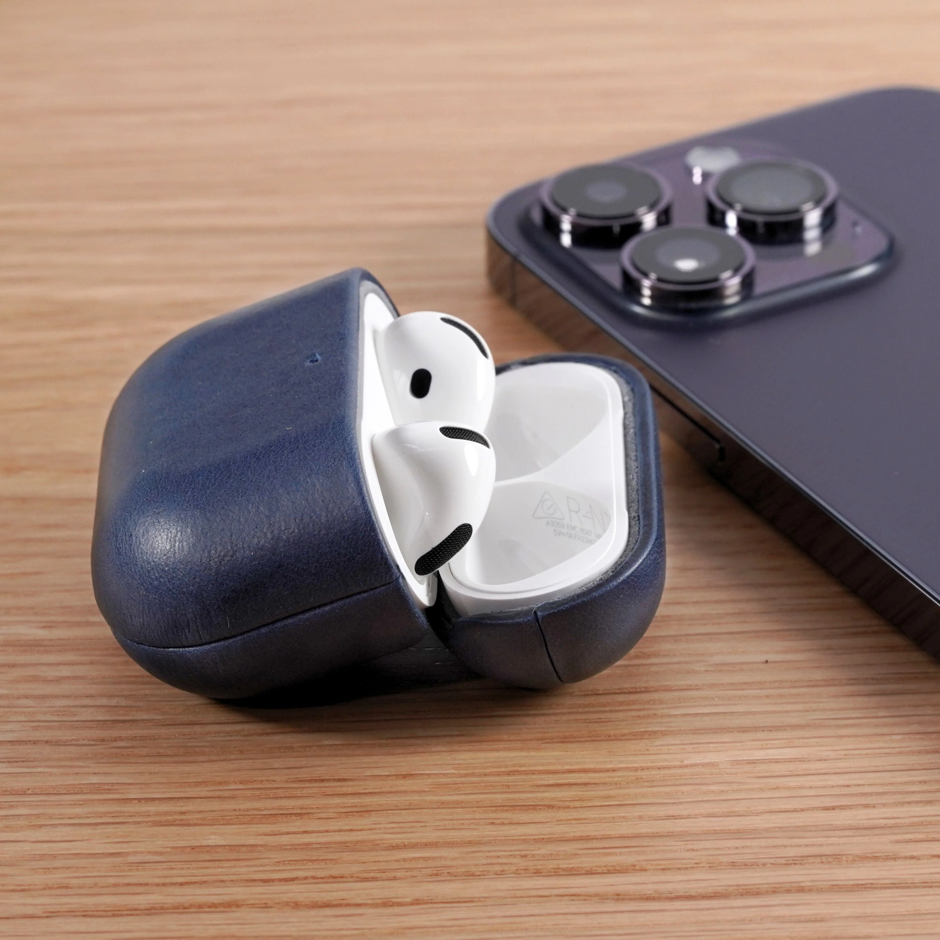 Prime VN604 Leather AirPods 4 Case - Image 7