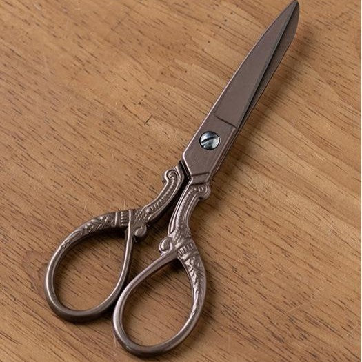 Vintage Style Embroidery Scissors with Random Brocade Sheath - Image 3