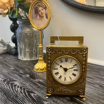 VINTAGE TABLE TOP CLOCK - Image 3