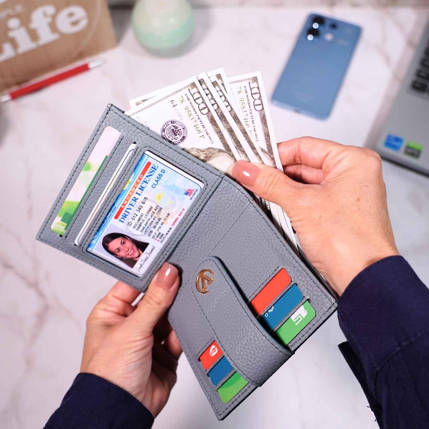 Women's AirTag Wallet Deluxe Smart VN300 - Image 18